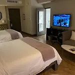 Hollywood Hotel