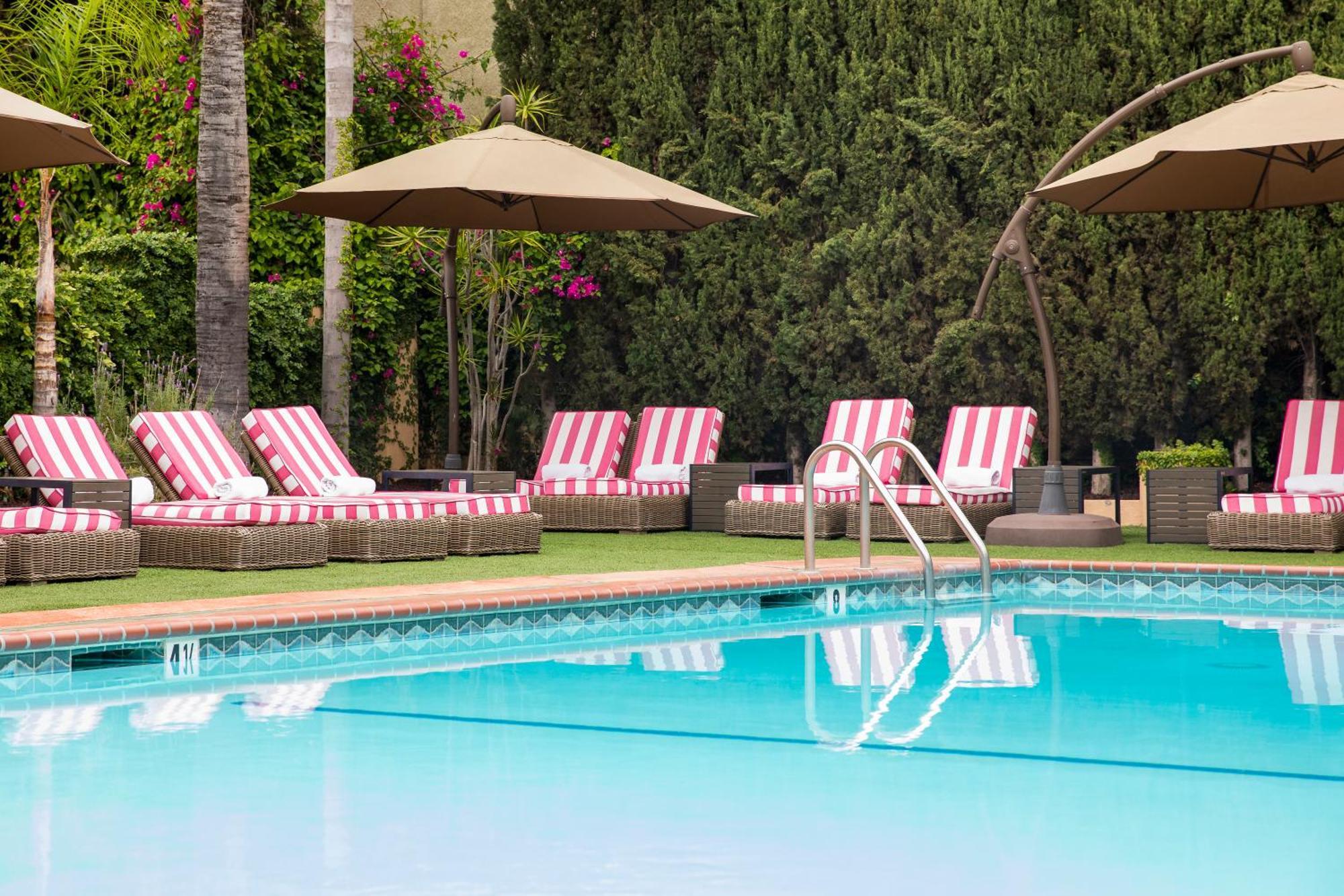 Hollywood Hotel 3*